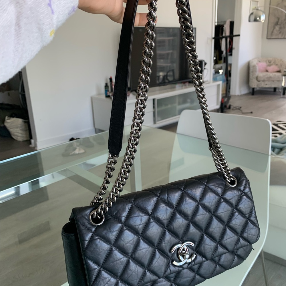 Chanel Aged Lambskin Chain 3 Compartment CC Flap Bag Black - Picture 2 of 11